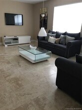 9960 NW 10th St in Miami, FL - Building Photo - Building Photo