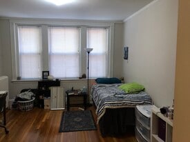 98 Strathmore Rd, Unit 2 in Boston, MA - Building Photo