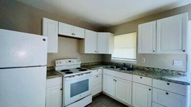 1595 Carlisle St NW in Atlanta, GA - Building Photo - Building Photo