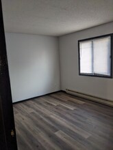 300 Hopp Ave in Nicollet, MN - Building Photo - Building Photo