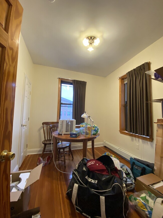 44 Orkney Rd, Unit 2