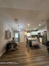 27161 W 12th Ave in Hilliard, FL - Foto de edificio - Building Photo