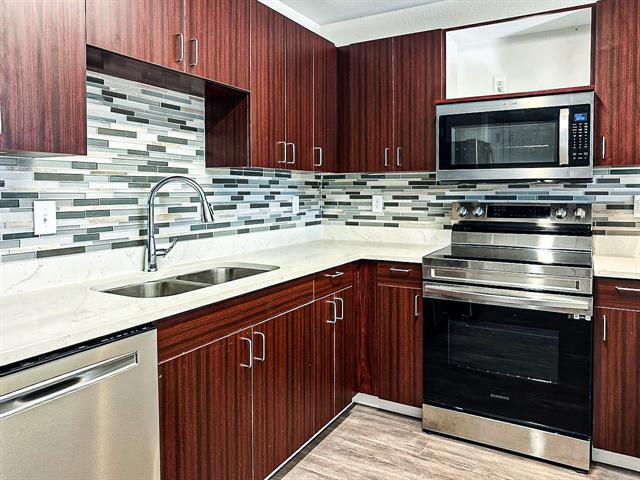 property at 3022 Forest Ln