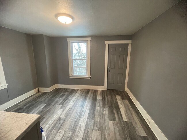 1025 Marena St in Pittsburgh, PA - Building Photo - Building Photo