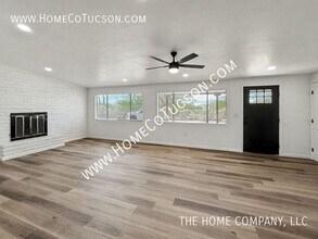 6060 N Van Ark Rd in Tucson, AZ - Building Photo - Building Photo