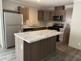 506 English Oak Ct in Whittaker, MI - Building Photo