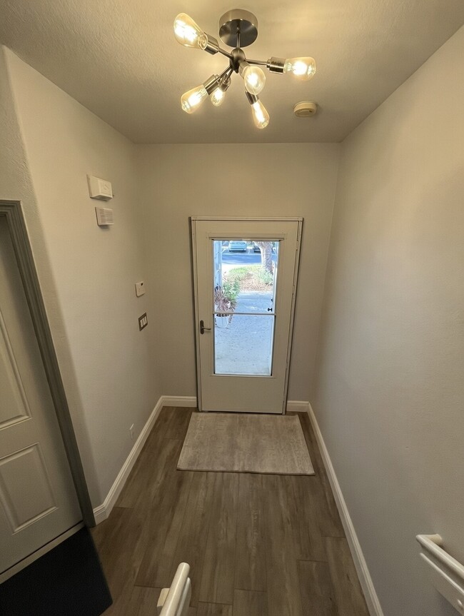 8165 Pacific Beach Dr in Ft. Myers, FL - Building Photo - Building Photo