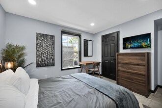 621 NE 28th St in Wilton Manors, FL - Building Photo - Building Photo