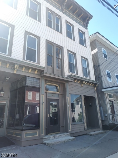 property at 304 Front St
