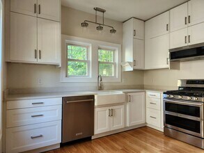 335 W Palatine Rd in Palatine, IL - Building Photo - Building Photo