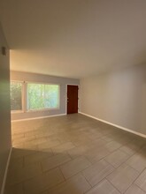 819 E 4th St in Long Beach, CA - Building Photo - Building Photo