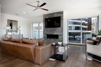 2934 N Hall St in Dallas, TX - Building Photo - Building Photo