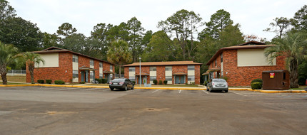 Rockbrook Garden Apartments in Tallahassee, FL - Building Photo - Building Photo