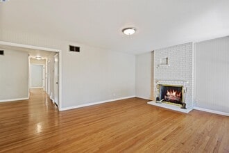 666 Bluefield Ln in Hayward, CA - Building Photo - Building Photo