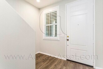 361 Flyers Ln in Tustin, CA - Building Photo - Building Photo
