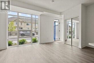 18-18 Alpine Symphony Path in Oshawa, ON - Building Photo - Building Photo