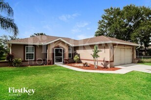 2710 22nd St W in Lehigh Acres, FL - Building Photo