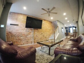819 N Montford Ave in Baltimore, MD - Foto de edificio - Building Photo