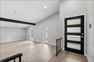 2015 Warberry Rd in Carrollton, TX - Building Photo - Building Photo