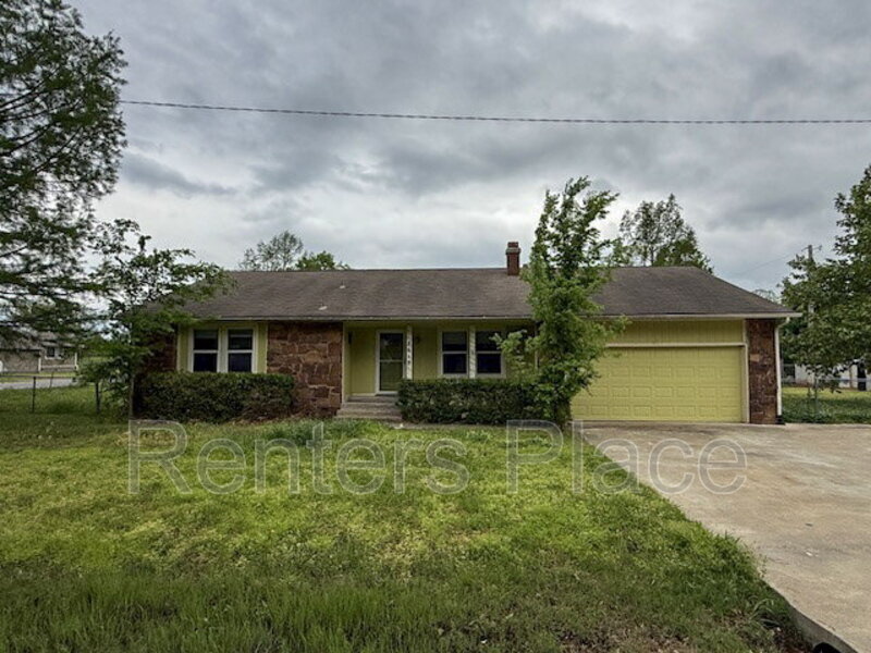8618 E 124th St S in Bixby, OK - Building Photo