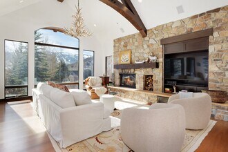 875 Horse Ranch Dr in Aspen, CO - Building Photo - Building Photo