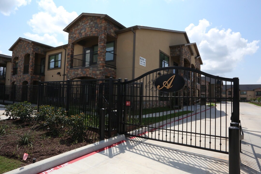 The Avalon in Katy, TX - Foto de edificio