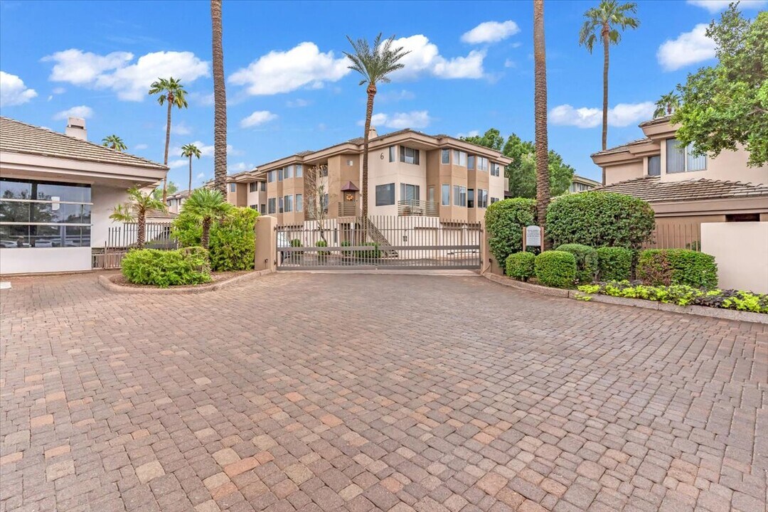 4343 N 21st St, Unit 236 in Phoenix, AZ - Building Photo
