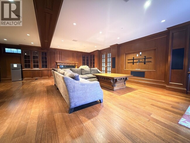 property at 3637 Pine Cres