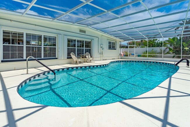 94 Ivanhoe Dr in Ormond Beach, FL - Building Photo - Building Photo