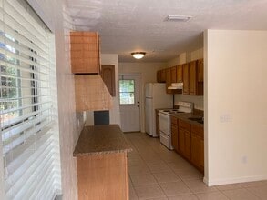 1023 NE 2nd Ave in Trenton, FL - Building Photo - Building Photo