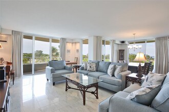 775 Longboat Club Rd in Longboat Key, FL - Building Photo - Building Photo