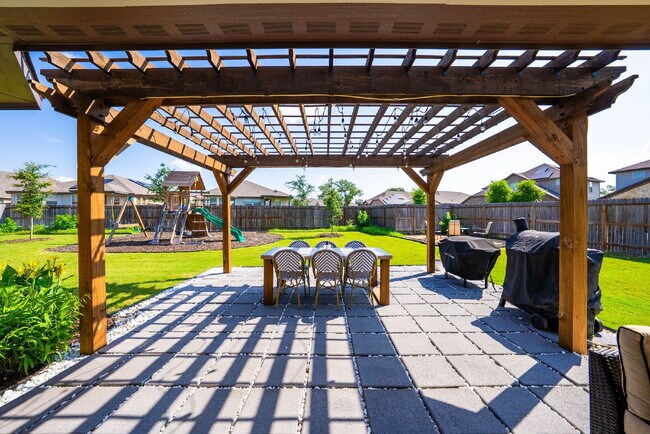 2315 Pennilynn Wy in San Antonio, TX - Building Photo - Building Photo