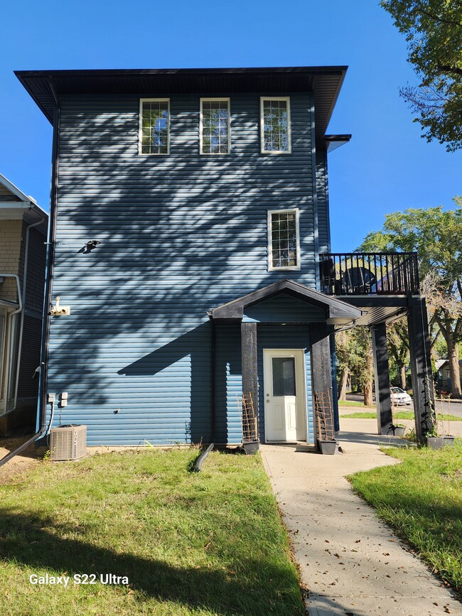 2282 Toronto St in Regina, SK - Building Photo - Building Photo