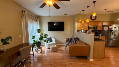 3359 Blue Ridge Dr in Carpentersville, IL - Building Photo - Building Photo