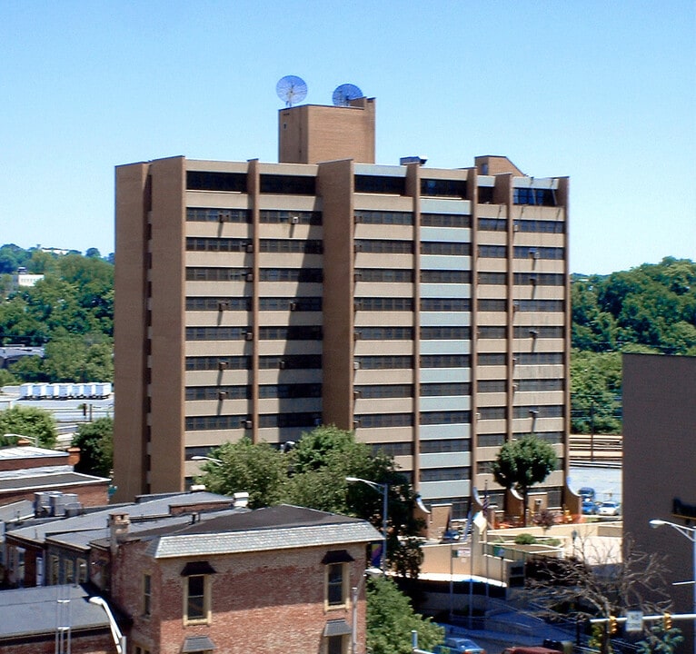 Morrison Towers in Harrisburg, PA - Foto de edificio