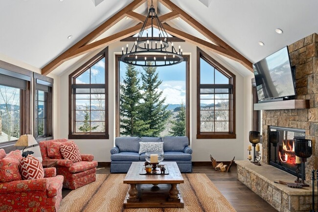 property at 1950 Faraway Rd