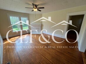 2446 Wallace Ave in Spartanburg, SC - Building Photo - Building Photo