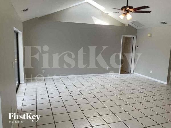 1916 SE 6th Ave in Cape Coral, FL - Building Photo - Building Photo
