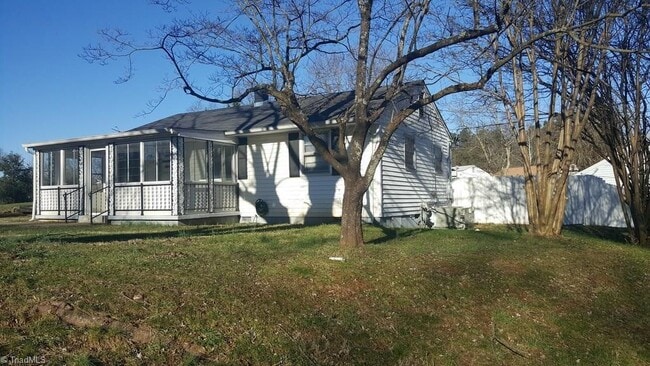 1504 Talley St in Greensboro, NC - Building Photo - Building Photo