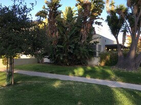 1042 Pearl St, Unit A in Santa Monica, CA - Building Photo