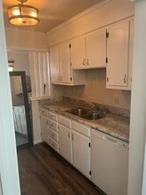 931 Seabreeze Ct in Chesapeake, VA - Foto de edificio - Building Photo