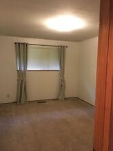 238 S 70th St in Tacoma, WA - Building Photo - Building Photo