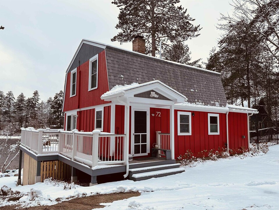 72 Ridge Rd in Ossipee, NH - Building Photo