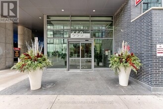 650 King St W in Toronto, ON - Building Photo - Building Photo