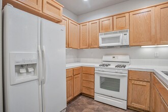 1658 Glenmore Dr in Fairfield, CA - Building Photo - Building Photo