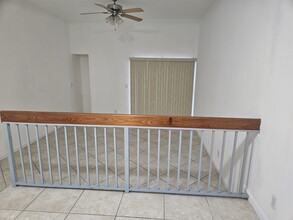 2542 Riverside Dr, Unit 214 in Coral Springs, FL - Building Photo - Building Photo