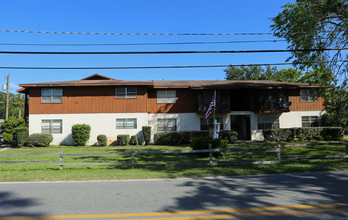 Autumnwood Apartments in Holly Hill, FL - Building Photo - Building Photo