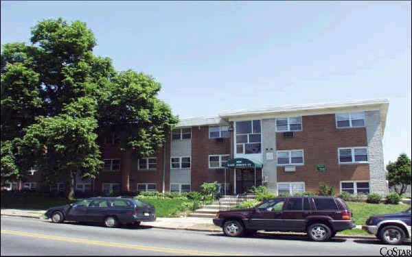 Brittany Apartments in Elizabeth, NJ - Building Photo - Building Photo