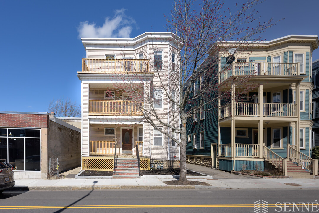 279 Concord Ave, Unit 3 in Cambridge, MA - Foto de edificio