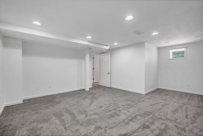 property at 1271 S Emerson St